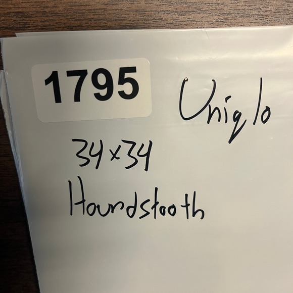 Uniqlo‎ Mens Dress Pants 34x34 Gray Houndstooth Flat Front Polyester - Picture 9 of 9